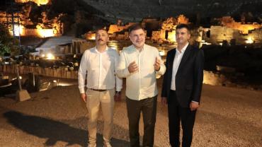 AK Partili Saygılı, Efes'teki gece müzeciliğinin turizme katkısına dikkat çekti