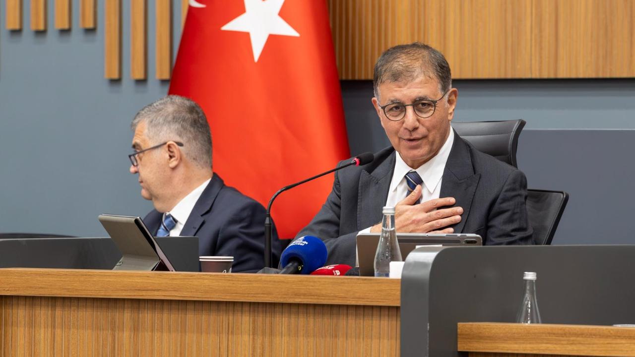Başkan Tugay’dan Karabağlar dönüşüm ve çöp sorunu için Ankara çağrısı