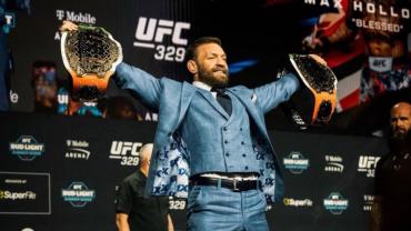 Conor McGregor'ın Dönüş Maçı Sakatlıkla Bitti!