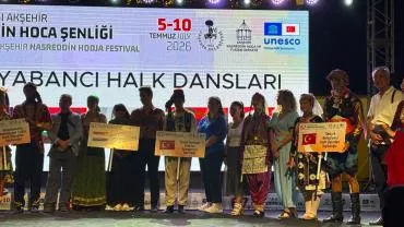 Efes Selçuk halk oyunları ekibi Akşehir’de büyük beğeni topladı