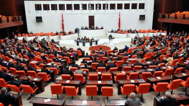 Emekli maaşı düzenlenmesini de içeren kanun teklifi Plan ve Bütçe Komisyonu’nda