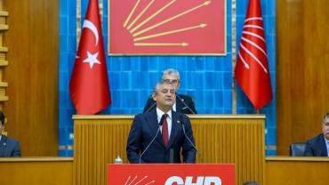 Özgür Özel’den Kemal Kılıçdaroğlu’na kurultay çağrısı: "Kaybeden CHP'yi Salsın"